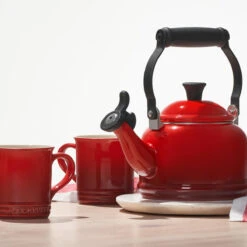 Le Creuset 1.25-Quart Demi Kettle - Cerise 7 Le Creuset 1.25-Quart Demi Kettle - Cerise -COOKWARE Store 2 b13520b1 346c 4e10 b3dc 71e70e73d483