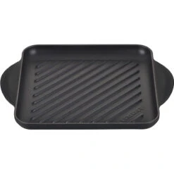 Le Creuset Enamaled Cast Iron Square Grill, 9.5", Licorice 8 Le Creuset Enamaled Cast Iron Square Grill, 9.5", Licorice -COOKWARE Store 2 e1b34ce4 62db 4a51 8d25 206e327a8e4f