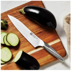 Zwilling J.A. Henckels TWIN Fin II 8" Chef's Knife 5 Zwilling J.A. Henckels TWIN Fin II 8" Chef's Knife -COOKWARE Store 3 e9b3374b 24c1 4348 8773 bcb9b9f4037f