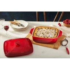 Le Creuset 2.75 Qt. [9.5"] Covered Square Casserole - Cerise W/ Eiffel Tower -COOKWARE Store 71dH3SWqXWL. AC SL1500