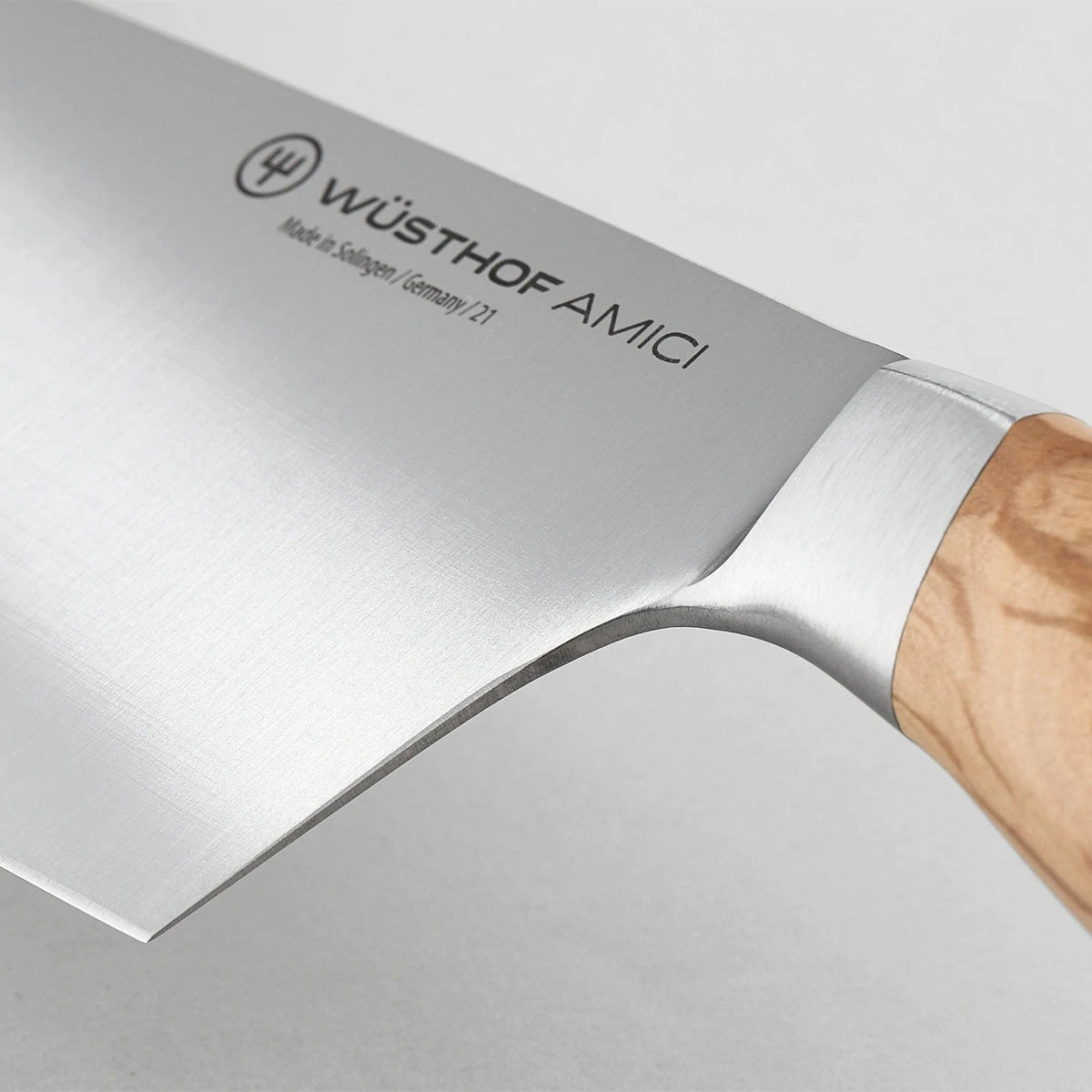 Wusthof Amici 7" Hollow Edge Santoku Knife 3 Wusthof Amici 7" Hollow Edge Santoku Knife - Image 3